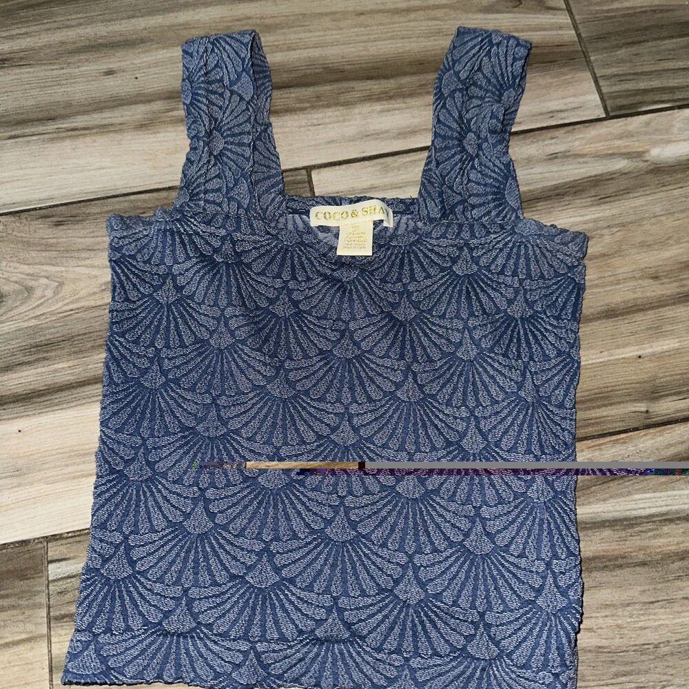 Coco And Shay Blue Tank Top Size Medium